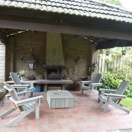 Oda ve Kahvaltı Oostrik 3*