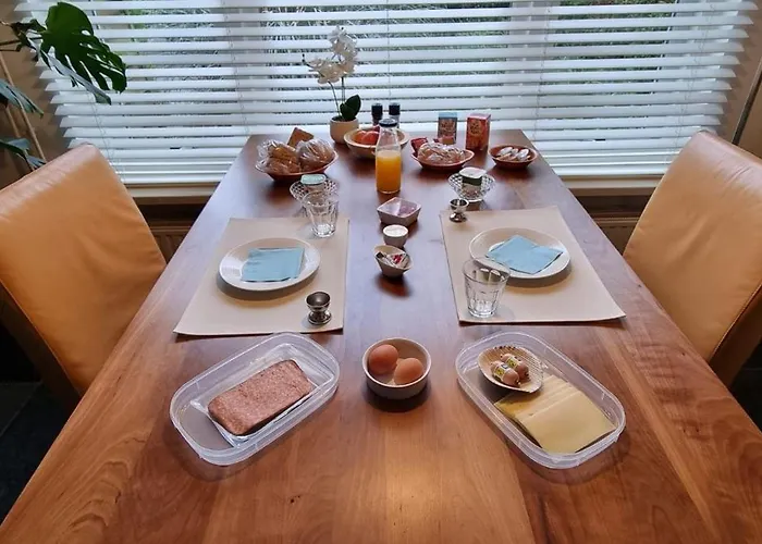 Alojamento de Acomodação e Pequeno-almoço Oostrik 3*