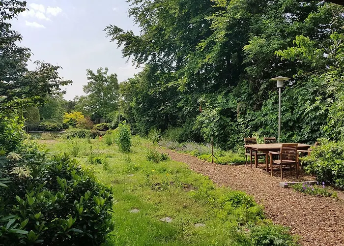 Oostrik Alojamento de Acomodação e Pequeno-almoço 3*